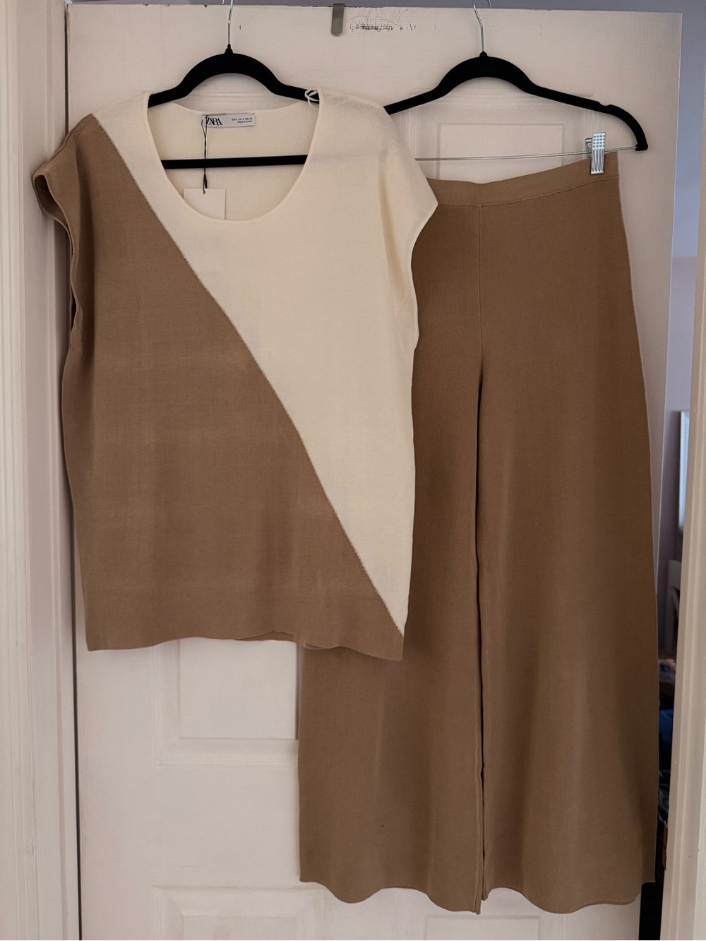 NEW! Zara - Colorblock Knit Top with Wide-Leg Pants Set - Size S/M - Tan/Cream